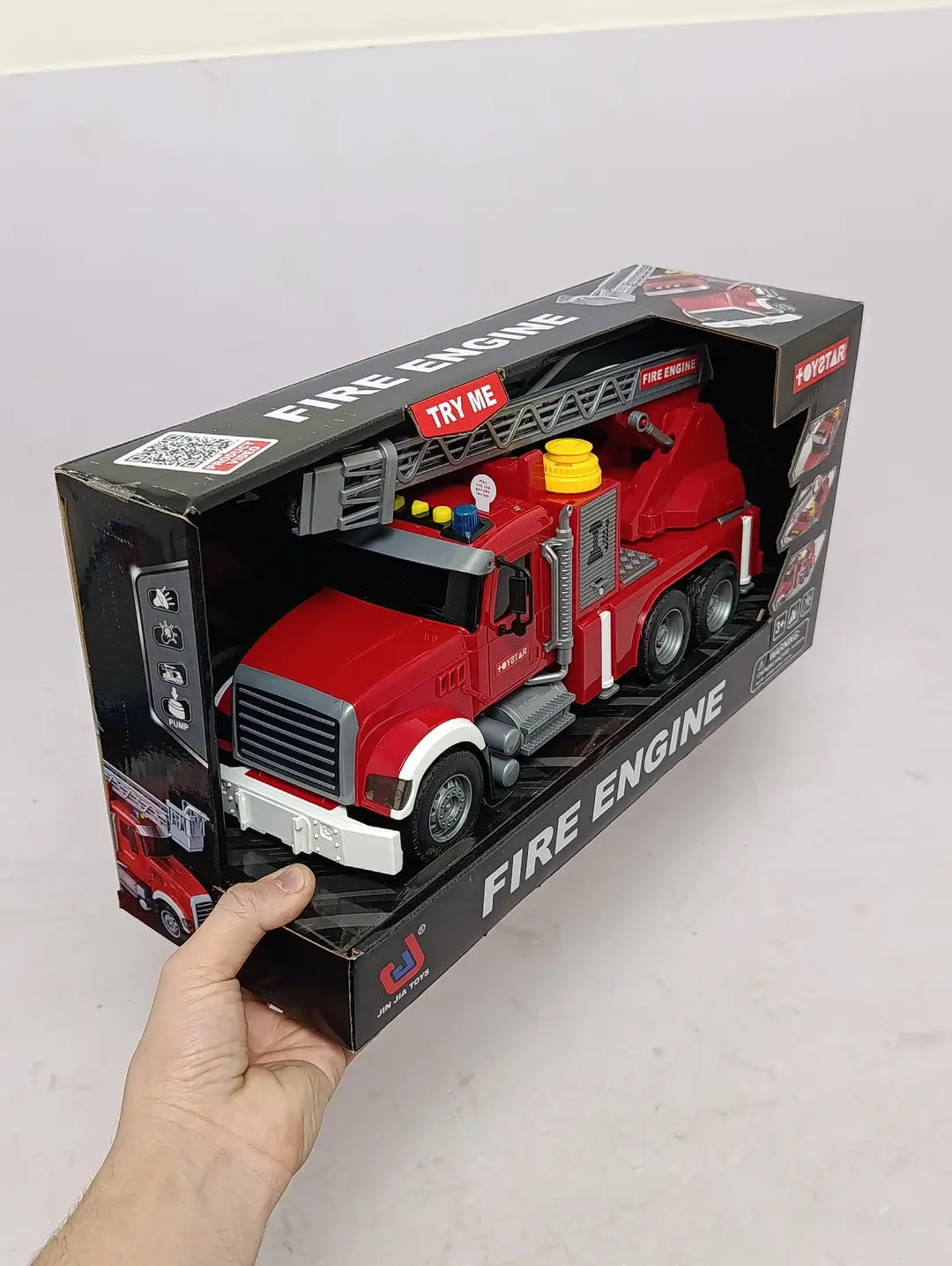 Пожарная машина 1:16 JIN JIA TOYS со светом, звуком и выдвижной лестницей для детей